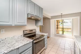 5805 Holly Hill Ct, Mobile, AL 36609 - Photo 5