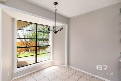 5805 Holly Hill Court, Mobile, AL 36609 - Photo 9