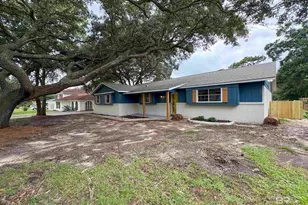 1409 E Fairway Dr, Gulf Shores, AL 36542 - Photo 17