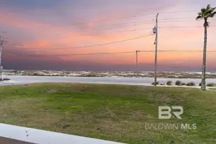 572 E Beach Blvd, Gulf Shores, AL 36542 - Photo 17