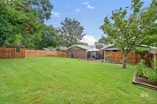 2274 E Christopher Dr, Mobile, AL 36609 - Photo 25