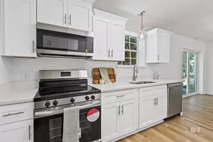 1819 Spanish Cove Dr, Lillian, AL 36549 - Photo 11