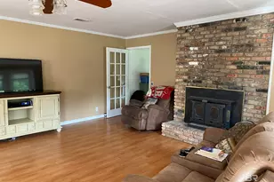 698 Garrett St, Brewton, AL 36426 - Photo 5