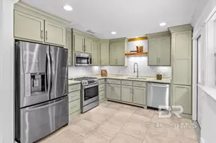 409 Frederick Ave, Fairhope, AL 36532 - Photo 9