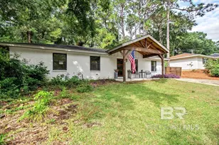 409 Frederick Ave, Fairhope, AL 36532 - Photo 3