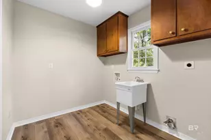 728 Spring Station Rd, Mobile, AL 36609 - Photo 21