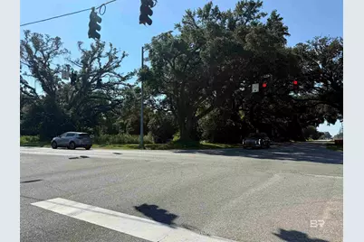 919 Hickory Street, Foley, AL 36535 - Photo 11