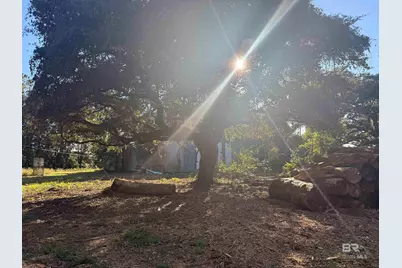 919 Hickory Street, Foley, AL 36535 - Photo 5