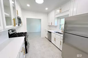 217 S Mobile St, Fairhope, AL 36532 - Photo 11