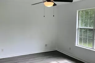 305 W Peachtree Ave, Foley, AL 36535 - Photo 3