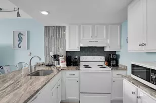 1832 W Beach Blvd, Gulf Shores, AL 36542 - Photo 9