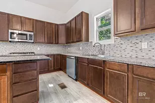 407 E 2nd St, Bay Minette, AL 36507 - Photo 9