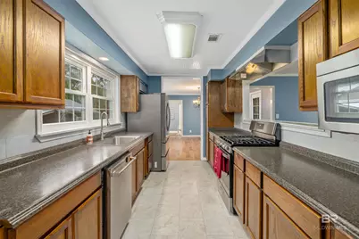 18433 E Illinois Street, Robertsdale, AL 36567 - Photo 3