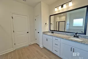 18070 Piney Cir, Foley, AL 36535 - Photo 9