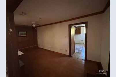 401 W Highland Avenue, Mobile, AL 36610 - Photo 9