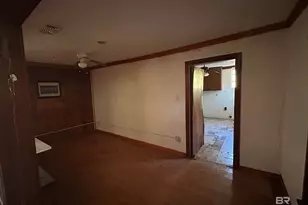 401 W Highland Ave, Mobile, AL 36610 - Photo 9