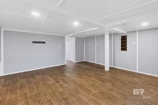 140 W 8th Ave, Gulf Shores, AL 36542 - Photo 29