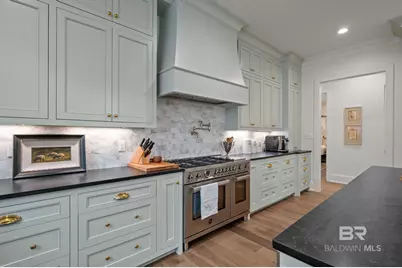 210 Tensaw Avenue, Fairhope, AL 36532 - Photo 5