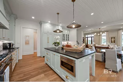 210 Tensaw Avenue, Fairhope, AL 36532 - Photo 9