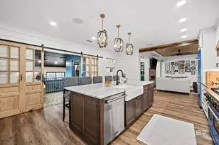 703 Jordan Ln, Daphne, AL 36526 - Photo 13