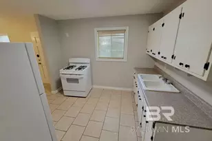 4118 Seabreeze Rd, Mobile, AL 36609 - Photo 3