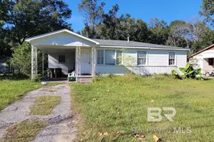 2402 N Dog River Dr, Mobile, AL 36605 - Photo 1