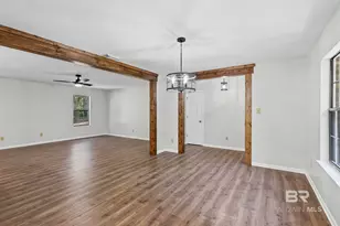 11 Woods Ave, Fairhope, AL 36532 - Photo 9