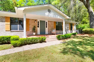 11 Woods Ave, Fairhope, AL 36532 - Photo 3