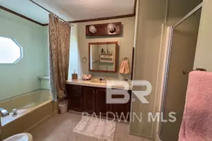 1558 Valencia Dr, Lillian, AL 36549 - Photo 15