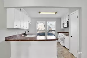 389 Clubhouse Dr, Gulf Shores, AL 36542 - Photo 3