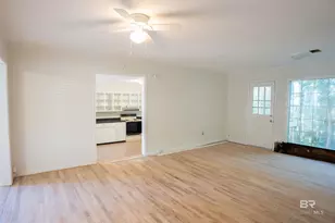 407 Azalea St, Fairhope, AL 36532 - Photo 9