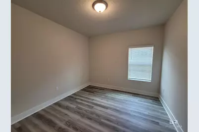 1045 Hayward Loop, Foley, AL 36535 - Photo 9