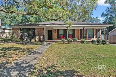 2705 E Woodcliff Drive, Mobile, AL 36693 - Photo 1