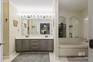 2705 E Woodcliff Dr, Mobile, AL 36693 - Photo 19