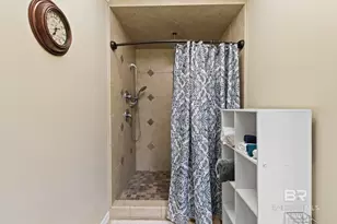 2705 E Woodcliff Dr, Mobile, AL 36693 - Photo 25