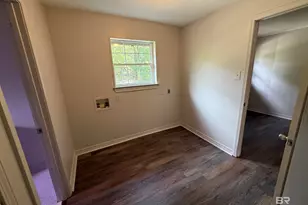 1454 Delusser St, Mobile, AL 36603 - Photo 5