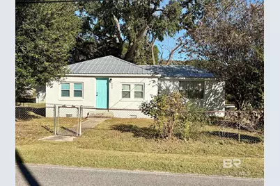605 S White Avenue, Bay Minette, AL 36507 - Photo 1