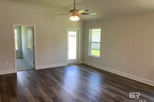 637 Revere St, Foley, AL 36535 - Photo 11