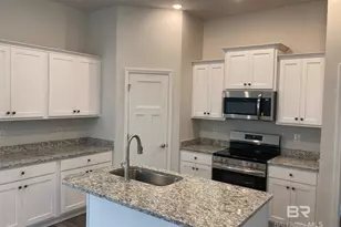 704 Mayflower Dr, Foley, AL 36535 - Photo 7