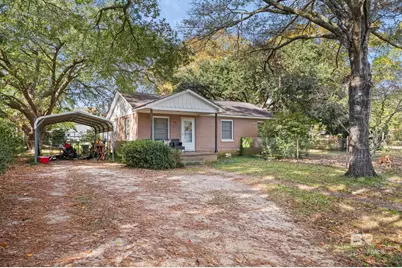 1605 McMillan Avenue, Bay Minette, AL 36507 - Photo 1