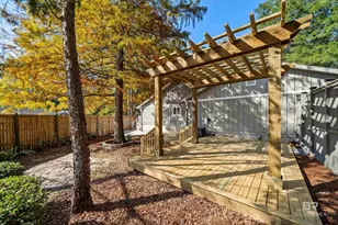 4 Leslie Ct, Fairhope, AL 36532 - Photo 57