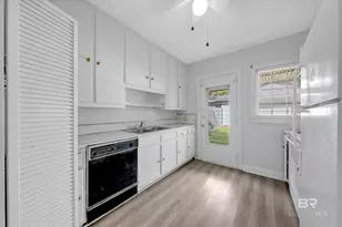 32 Sherwood Dr, Mobile, AL 36606 - Photo 11