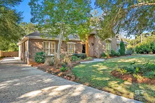 253 Blue Island St, Fairhope, AL 36532 - Photo 9