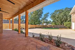 253 Blue Island St, Fairhope, AL 36532 - Photo 15