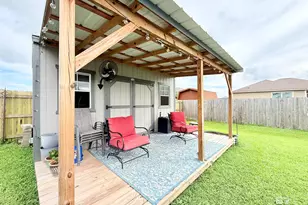 213 Lakefront Cir, Summerdale, AL 36580 - Photo 3