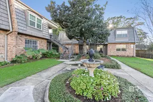 207 S Mobile St, Fairhope, AL 36532 - Photo 15