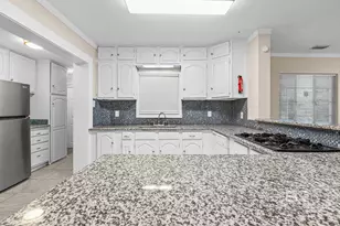 3875 Hawthorne Dr, Mobile, AL 36693 - Photo 5