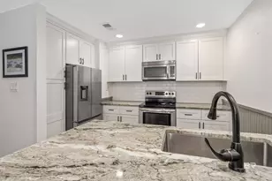 1112 N Alston St, Foley, AL 36535 - Photo 9