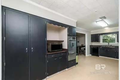 913 Cottage Hill Avenue, Mobile, AL 36693 - Photo 31