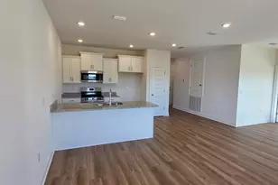 28084 Hallow Trl, Elberta, AL 36530 - Photo 9